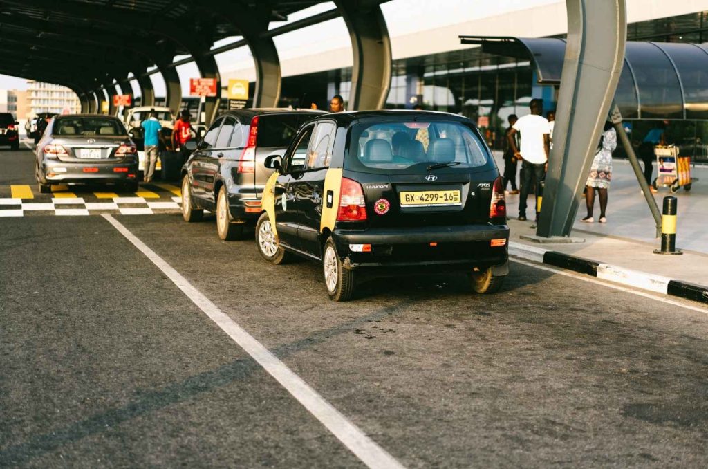 big Airport taxis